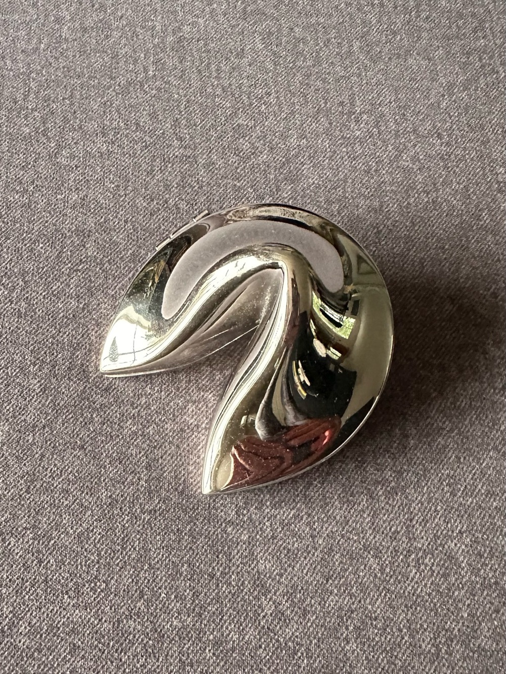 Bey-Berk Silver Fortune Cookie Box   w/ Hinged Opening LIKE NEW⭐️🥠Silver-plated